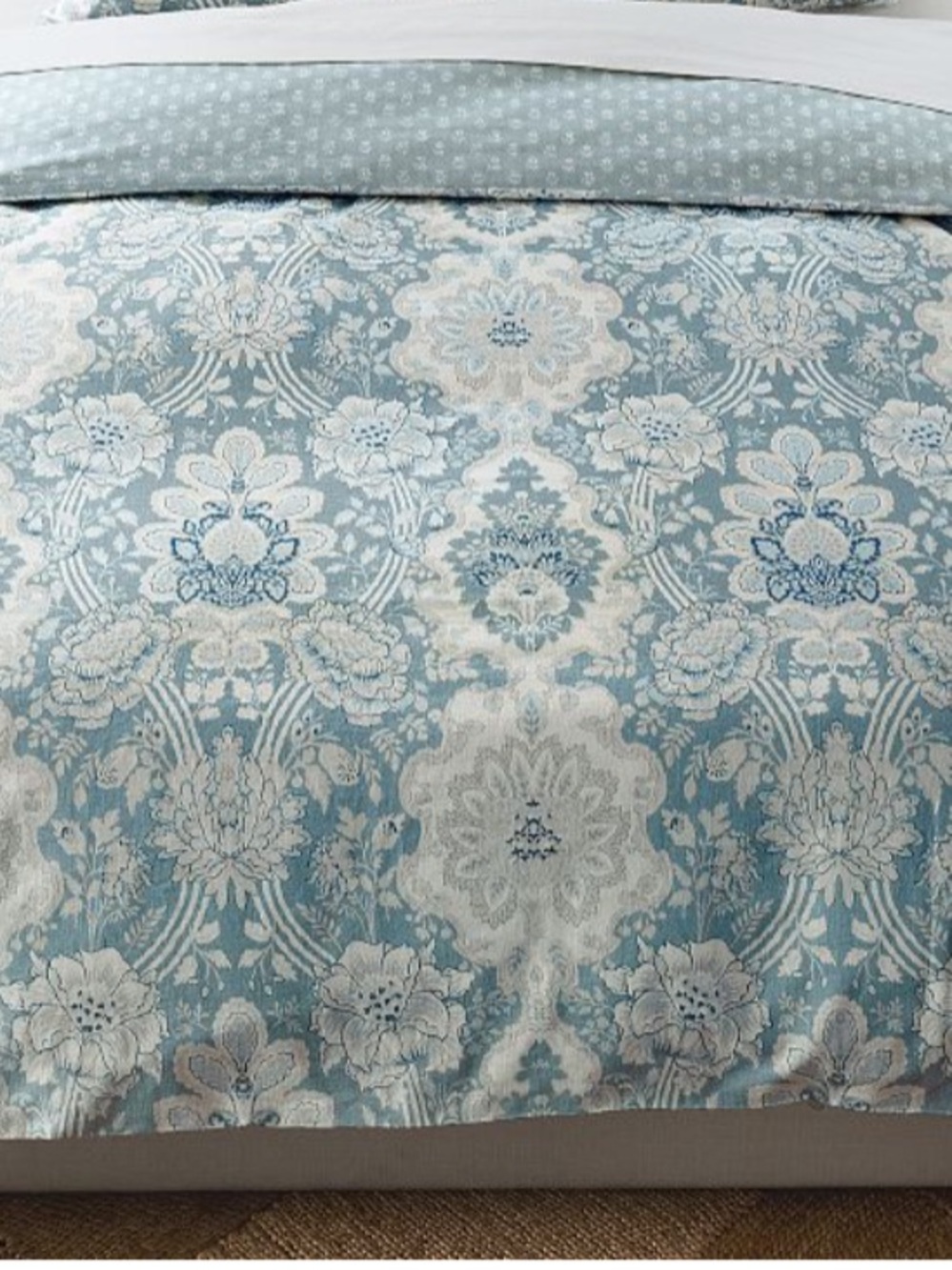 Pottery Barn Kravet Arboretum Petite Floral Reversible Duvet Cover